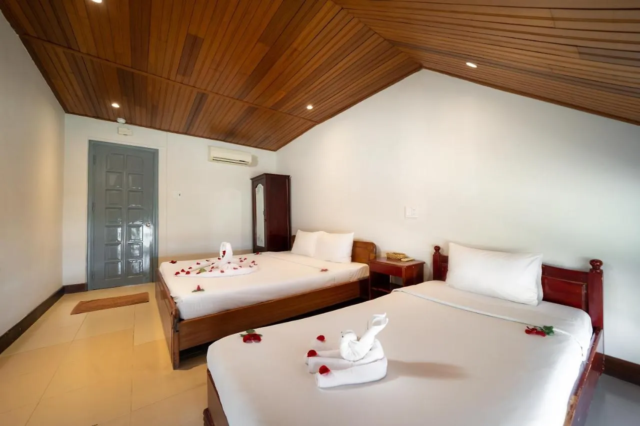 Bed Station Hostel & Pool Bar Hoi An 